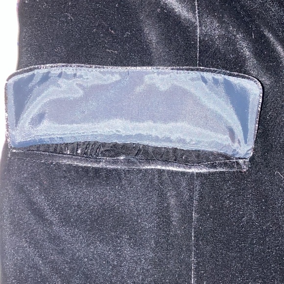 EUC JONES NEW YORK COUNTRY blk velvet 30” long, p-pit 20”, $59 - Picture 6 of 7